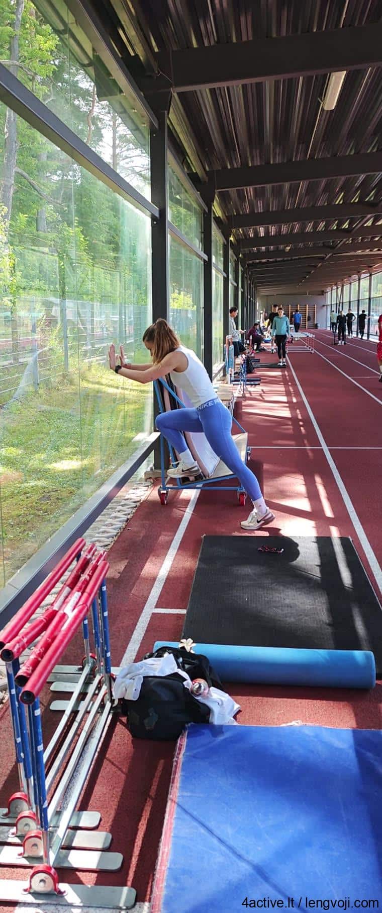 Sveiko bėgimo treniruotė stadione